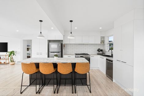 Property photo of 33 Brooke Avenue Killarney Vale NSW 2261