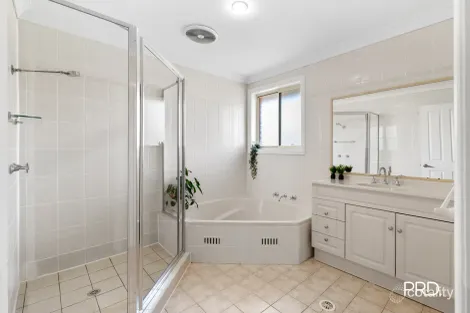 Property photo of 22A Womra Crescent Glenmore Park NSW 2745