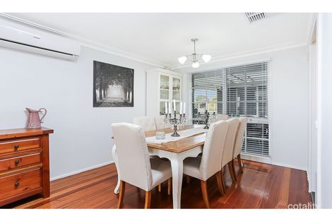 Property photo of 3 Howson Close Endeavour Hills VIC 3802