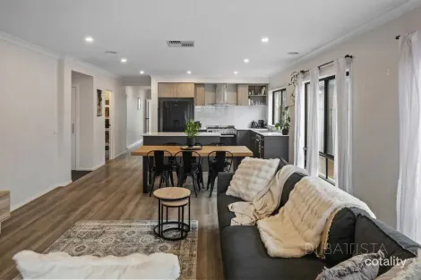 Property photo of 8 Ball Street Beveridge VIC 3753