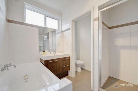 Property photo of 2/7 Ashby Grove Ivanhoe VIC 3079