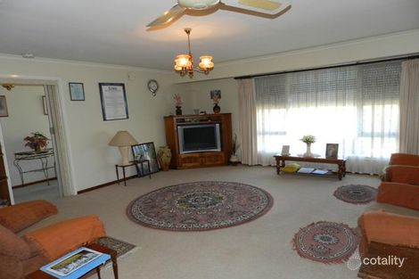 Property photo of 8 Westbrook Avenue Loxton SA 5333