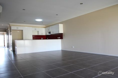 Property photo of 2/135 McMahon Way Singleton Heights NSW 2330