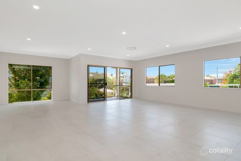 Property photo of 2/25 Clark Street Biggera Waters QLD 4216