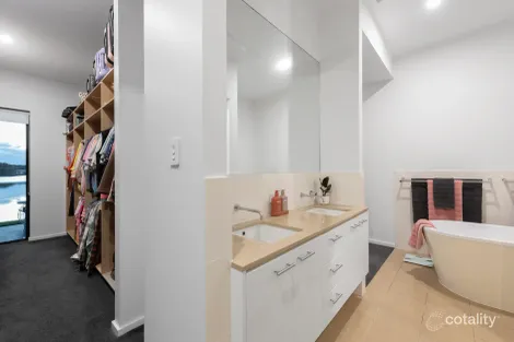Property photo of 9 Balmara Place Coomera QLD 4209