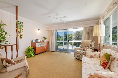 Property photo of 18 Hill Street Sunshine Beach QLD 4567
