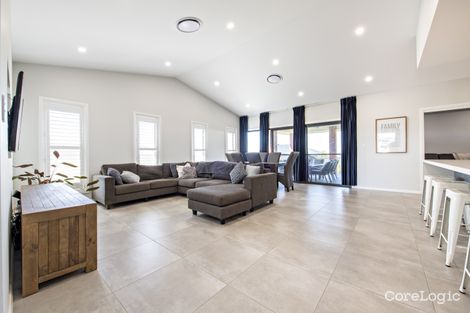 Property photo of 8 Mangrove Crescent Dubbo NSW 2830