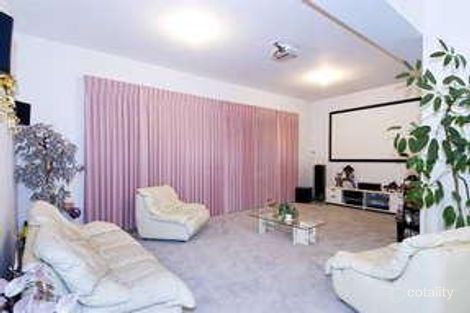 Property photo of 30 Incana Drive Mill Park VIC 3082