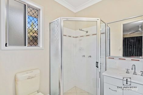 Property photo of 3 Whela Close Bentley Park QLD 4869