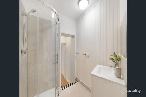 Property photo of 28 Crest Grove Nunawading VIC 3131