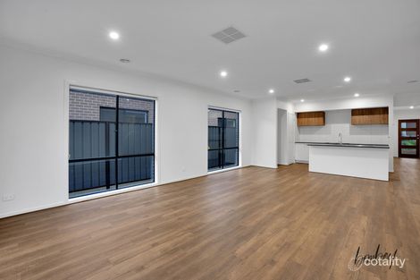 Property photo of 31 Eremaea Road Craigieburn VIC 3064