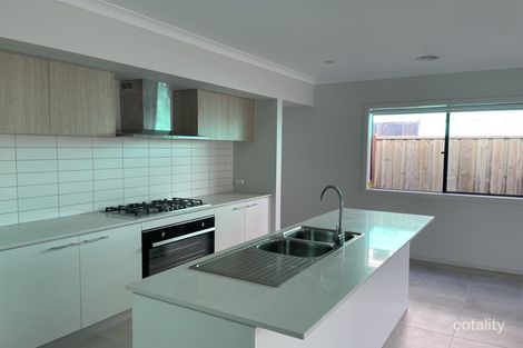 Property photo of 15 Rowands Street Mount Duneed VIC 3217