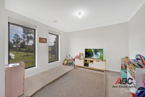 Property photo of 22 Serengeti Circuit Tarneit VIC 3029