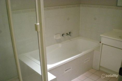 Property photo of 2/23 Floribunda Close Warabrook NSW 2304