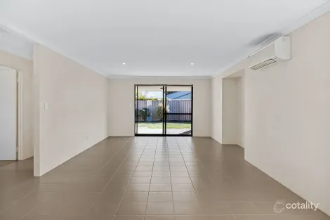 Property photo of 32 Kirkbrae Pass Meadow Springs WA 6210