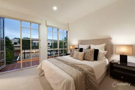 18/1a Ripley Gr, Caulfield North, VIC 3161