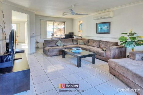 Property photo of 18 Thistle Street Regents Park QLD 4118