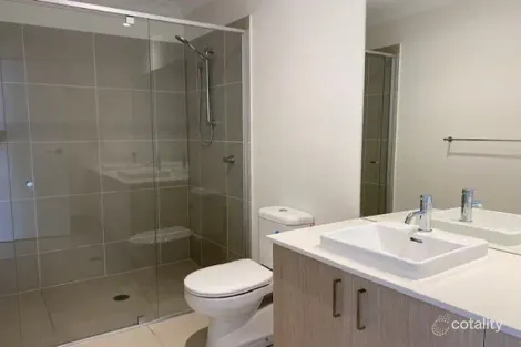 Property photo of 34 Olivia Crescent Nirimba QLD 4551