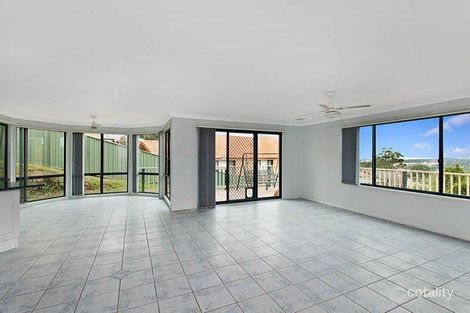 Property photo of 24 Pleasant View Close Albion Park NSW 2527