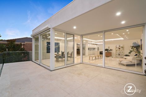 27 Hermitage Pde, Derrimut, VIC 3026