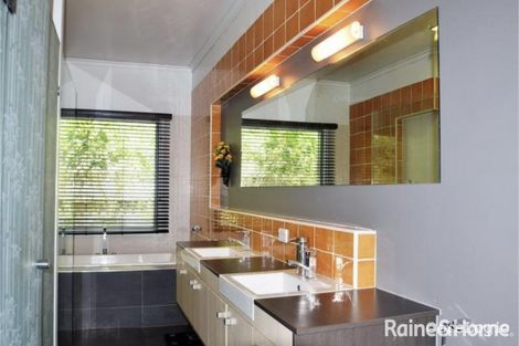 Property photo of 16 Perregreen Street Doolandella QLD 4077