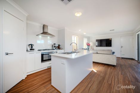 Property photo of 38 Turquoise Boulevard Treeby WA 6164