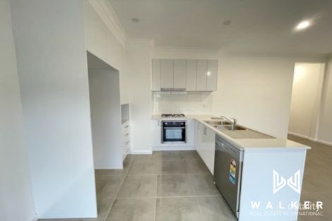 Property photo of 4 Raffles Walk Werribee VIC 3030