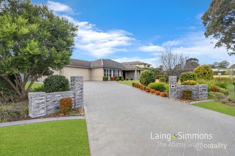 11 Twin Creeks Dr, Luddenham, NSW 2745