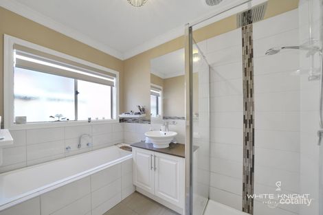 Property photo of 7 Oakbridge Street Weir Views VIC 3338