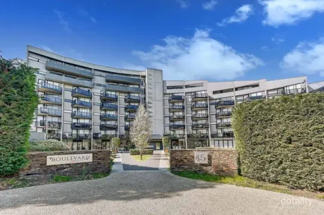 112/45 Edgewater Bvd, Maribyrnong, VIC 3032