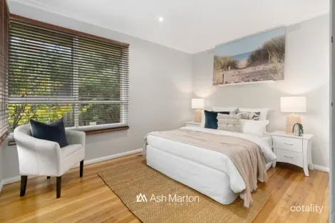 Property photo of 13 Taldra Crescent Seaford VIC 3198