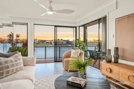 1/5 Commodore Cres, Port Macquarie, NSW 2444