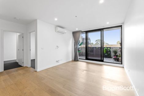 Property photo of 10/5 Sovereign Point Court Doncaster VIC 3108