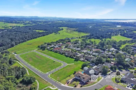 Property photo of 39 North Kiama Drive Kiama Downs NSW 2533