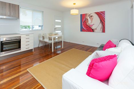 Property photo of 2/16 Balmoral Street Hawthorne QLD 4171