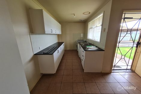 Property photo of 16 Hampshire Crescent Shepparton VIC 3630