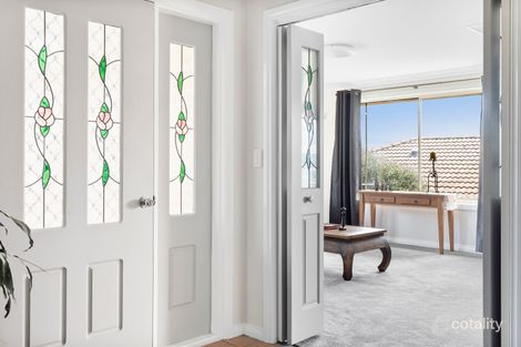 Property photo of 14 Heatherbelle Place Karabar NSW 2620