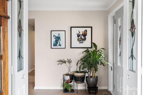 Property photo of 14 Heatherbelle Place Karabar NSW 2620