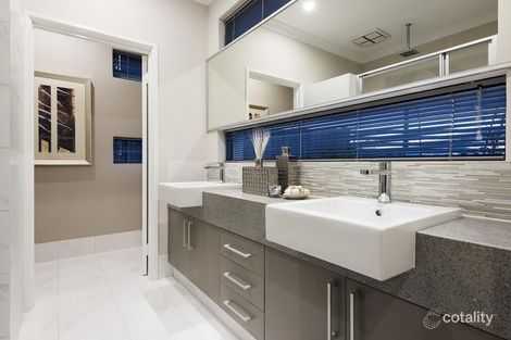 Property photo of 344 Holmes Road Forrestfield WA 6058