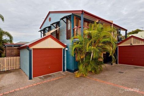 18 Brassey St, Fairfield, QLD 4103