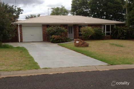 37 Seppelt St, Wilsonton Heights, QLD 4350