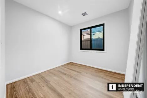 Property photo of 60 Shelterbelt Avenue Weir Views VIC 3338