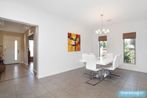 Property photo of 6 Glen Drouitt Drive Caroline Springs VIC 3023