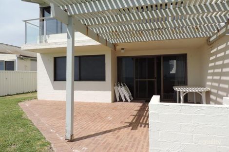 Property photo of 6/9 De Burgh Street Ledge Point WA 6043