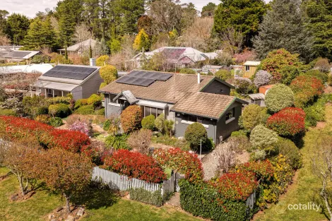 60 Backhouse St, Wentworth Falls, NSW 2782