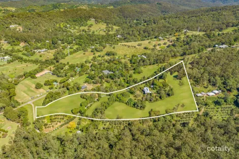 153 Jones Rd, Brookfield, QLD 4069