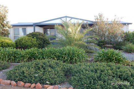 Property photo of 2 Hillview Crescent Maitland SA 5573