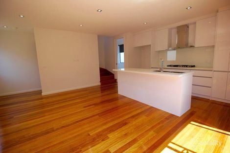 Property photo of 2/24 Epsom Road Ascot Vale VIC 3032
