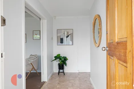 Property photo of 14 Miriam Road Parafield Gardens SA 5107