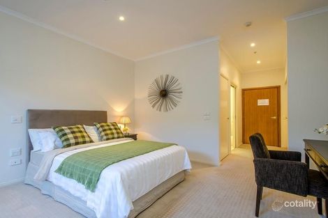 18/100 Station St, Burwood, VIC 3125